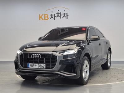 아우디 Q8